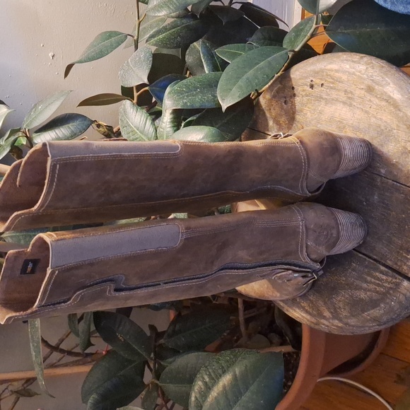 TIMBERLAND 2 in 1 tall boots and short booties!! - Picture 4 of 15